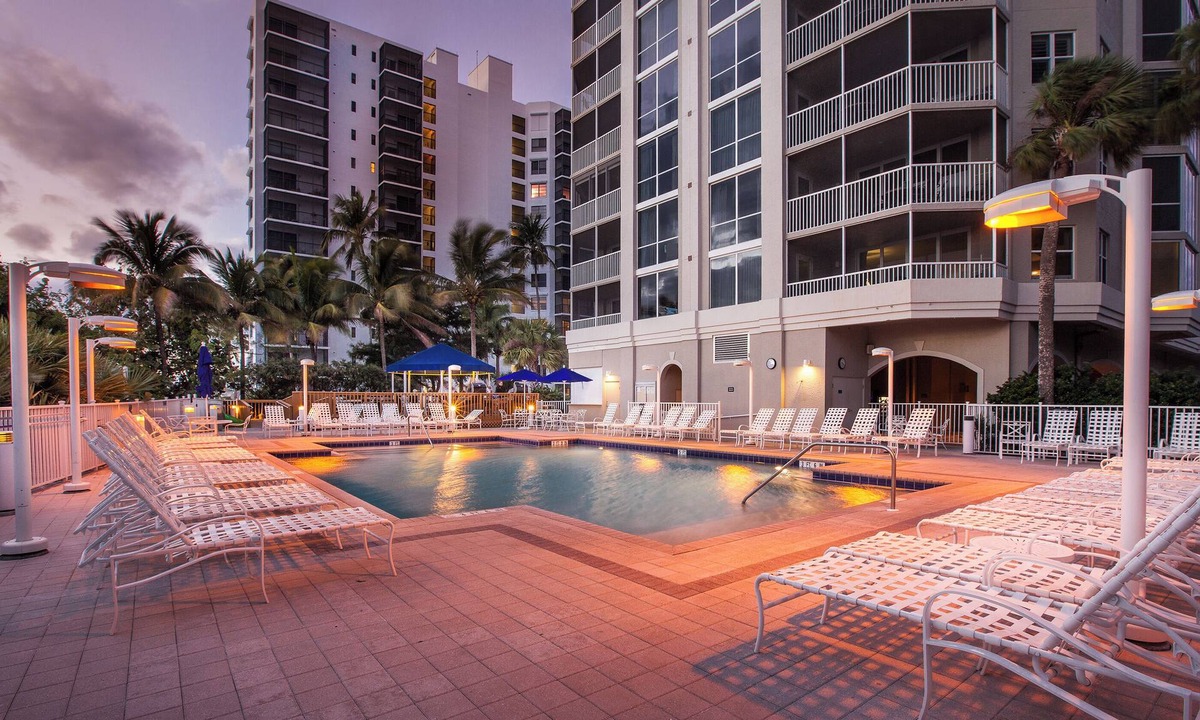 South Island Hotel | Relax & Recharge | Beachfront Stay w/Pool!
