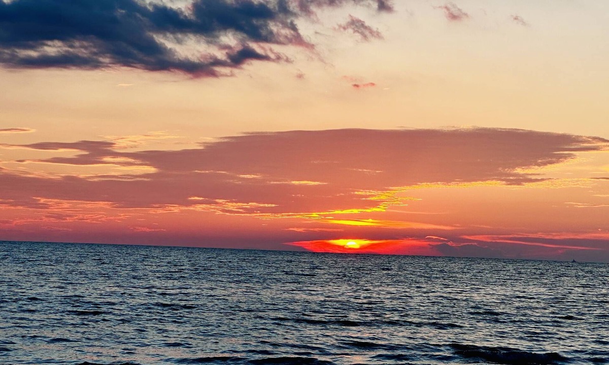 Longboat Key Condo | Renovated Beach Penthouse sleeps 10 - luxurious Longboat Key Beach Florida!