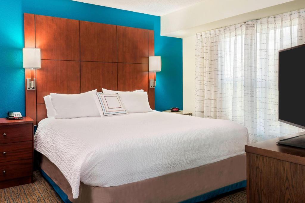 Fort Myers Hotel | Residence Inn by Marriott Fort Myers