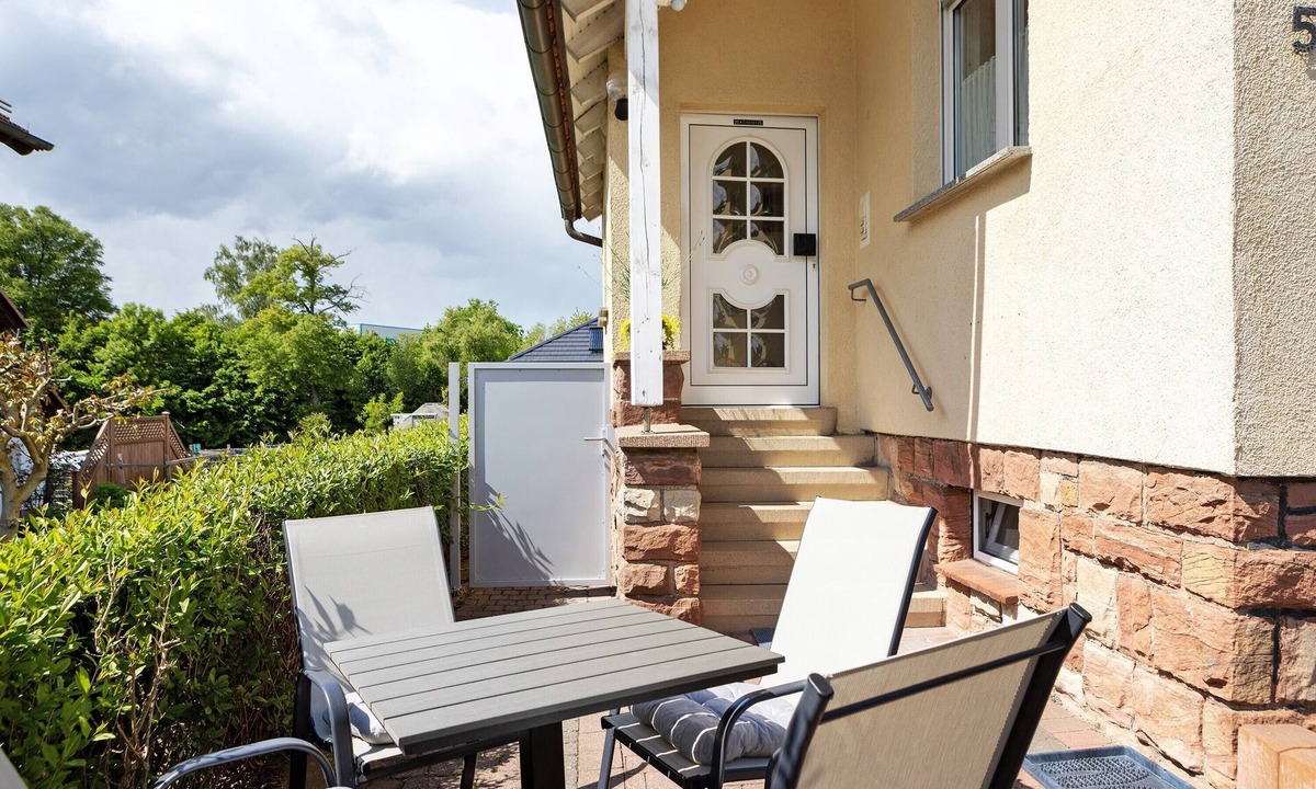 Buttlar Apartment | Rhön-Kutscher Apartment with Mountain View, Terrace and Wi-Fi