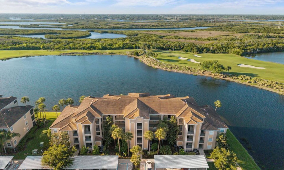 Braden River Condo | River Strand: Florida Resort Living at its Finest