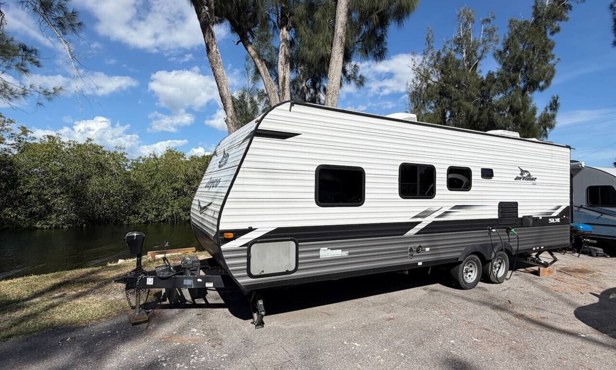 Warm Mineral Springs House | Rivers Edge RV Stay at Myakka Cove