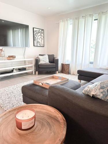 Naples Park House | Scandi Modern