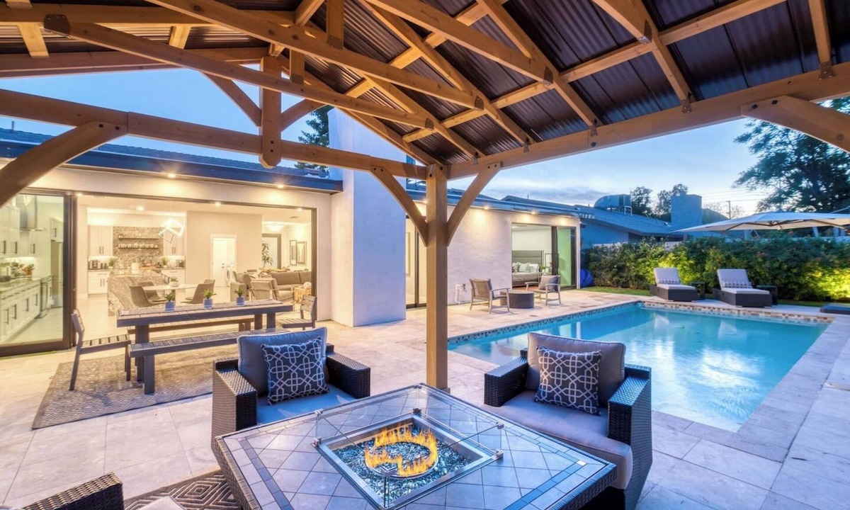 Casa Del Mar Villa | Scottsdale Getaway | Chic Comfort, Pool & Gather Spaces