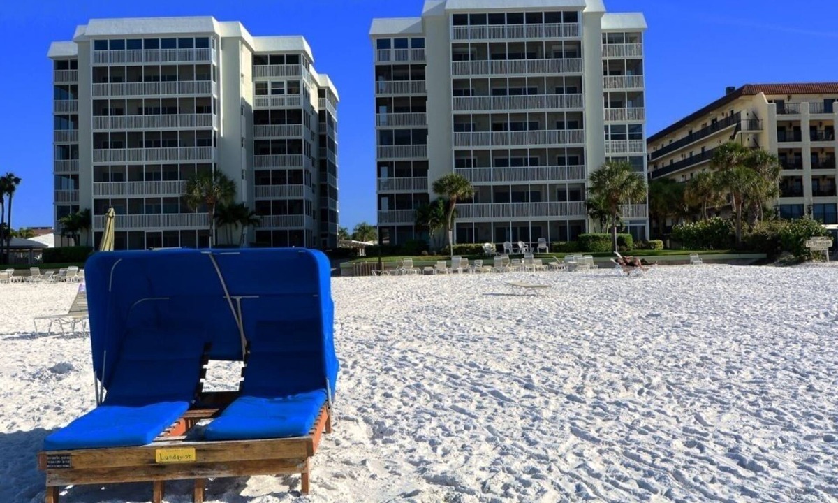 Siesta Key Condo | Siesta Key Beach Front Condo! Breathtaking view!