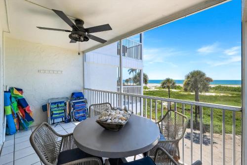 Captiva Apartment | South Seas Beach Villa 2428