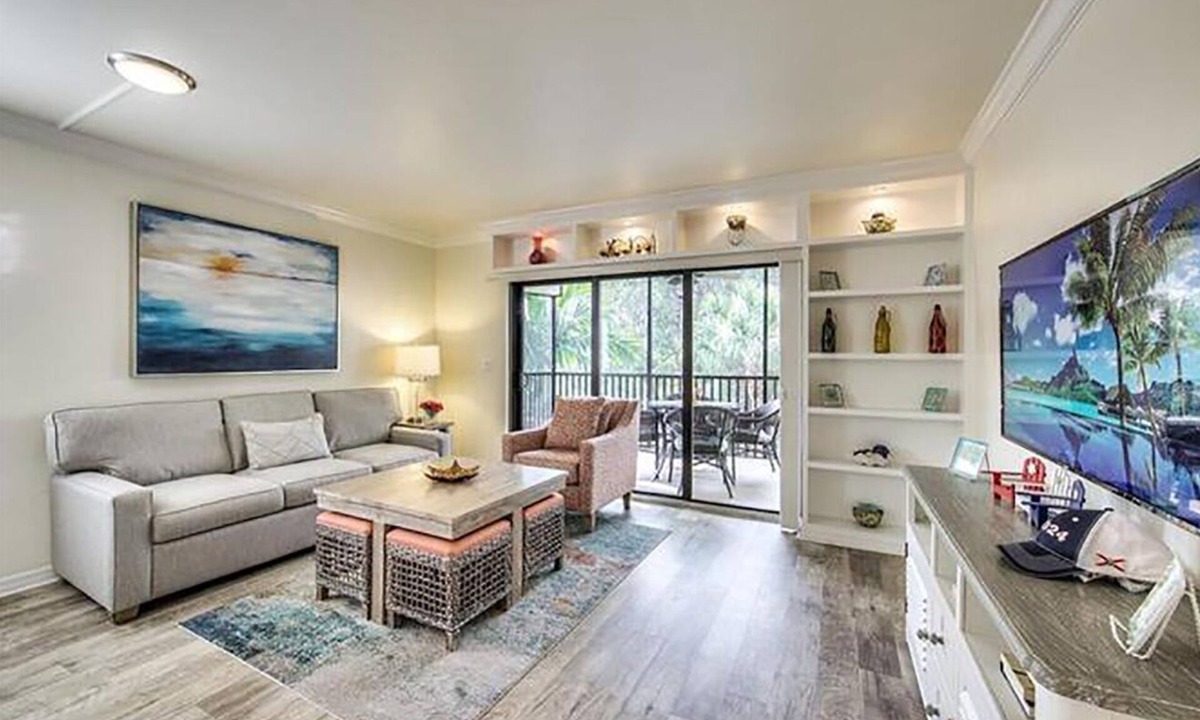 Captiva Condo | South Seas Villa, RARE Washer Dryer in UNIT Newly Renovated-MONTHLY ONLY