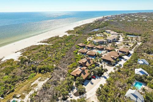 Sanibel House | Spacious 3BR retreat with Full Wrap-Around Lanai - Sanibel Island - Pet Friendly - Signal Inn 13