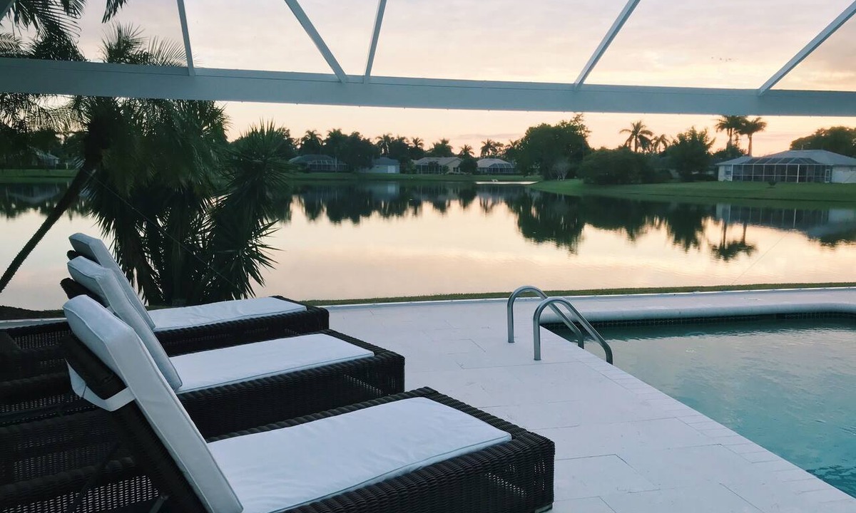 Central Naples House | Stunning Cozy Home with Saltwater Pool & Panoramic Lake View