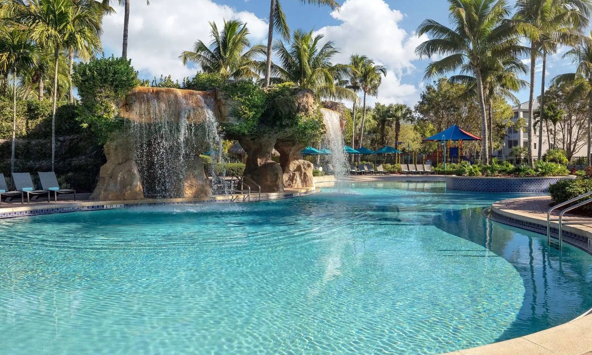 Bonita Springs Resort | Thanksgiving week! 11/19/23-11/25/23 Hyatt Coconut Cove Resort