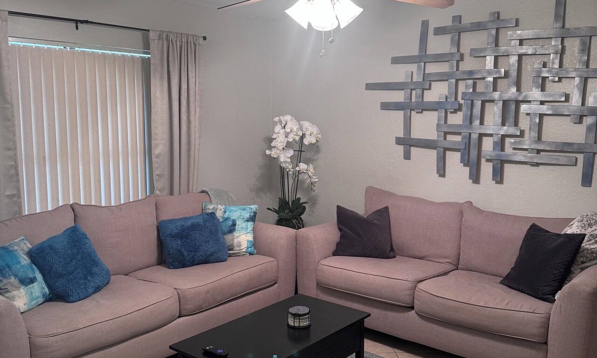Fossil Park Apartment | The Getaway 3, 2-bedroom apartment in tranquil St. Petersburg with cool AC