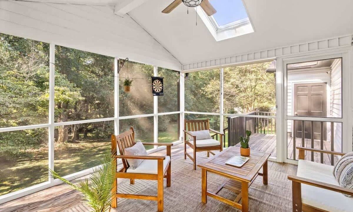 Greenville House | The Greenville Nest - Retreat & Relaxation Home