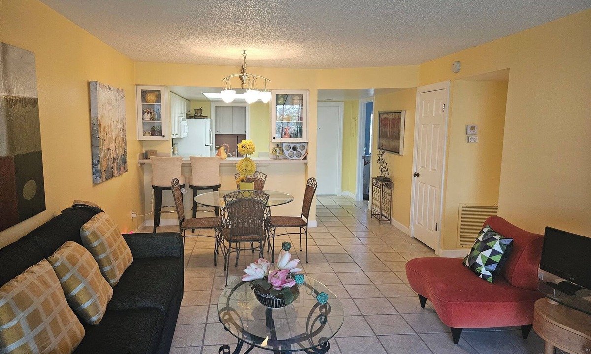Bonita Springs Condo | Top of the coconut, your place. Third floor condo waterview