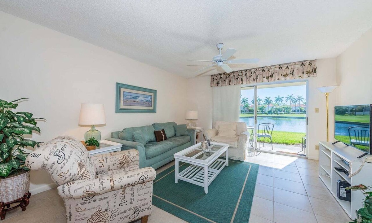 Isla del Sol Condo | VVW 3-120 - Vista Verde West - Standard