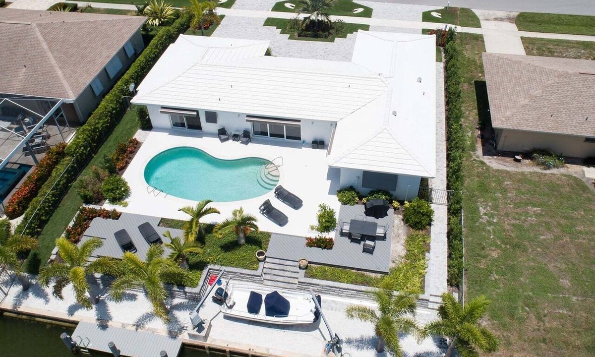 Marco Island House | Waterfront 2BR/2.5BA Marco Island home with pool and waterfront views