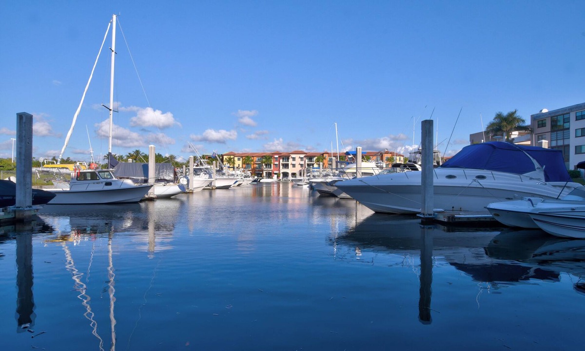 Old Naples Condo | Waterfront condo in Naples