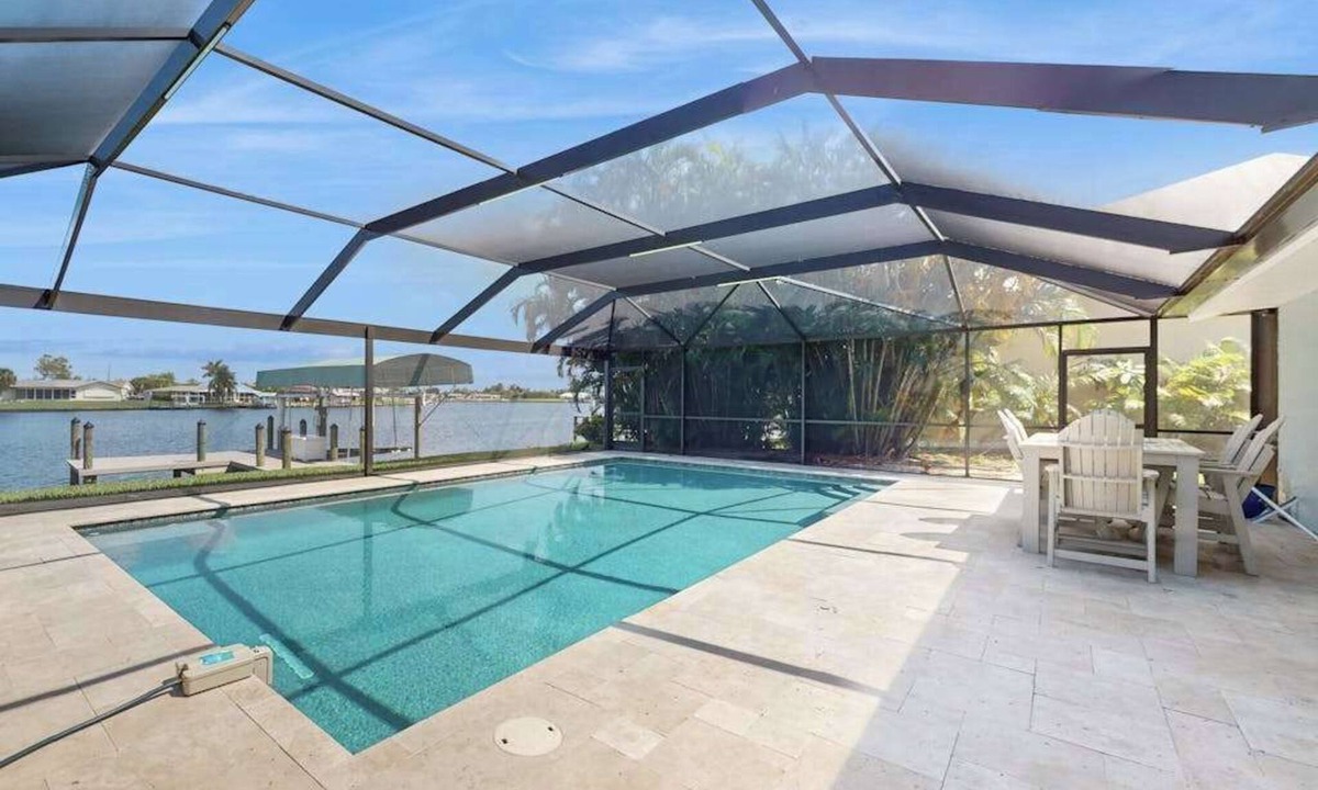 Port Charlotte House | Waterfront Oasis: 2 Docks, Pool & Free Waterpark!