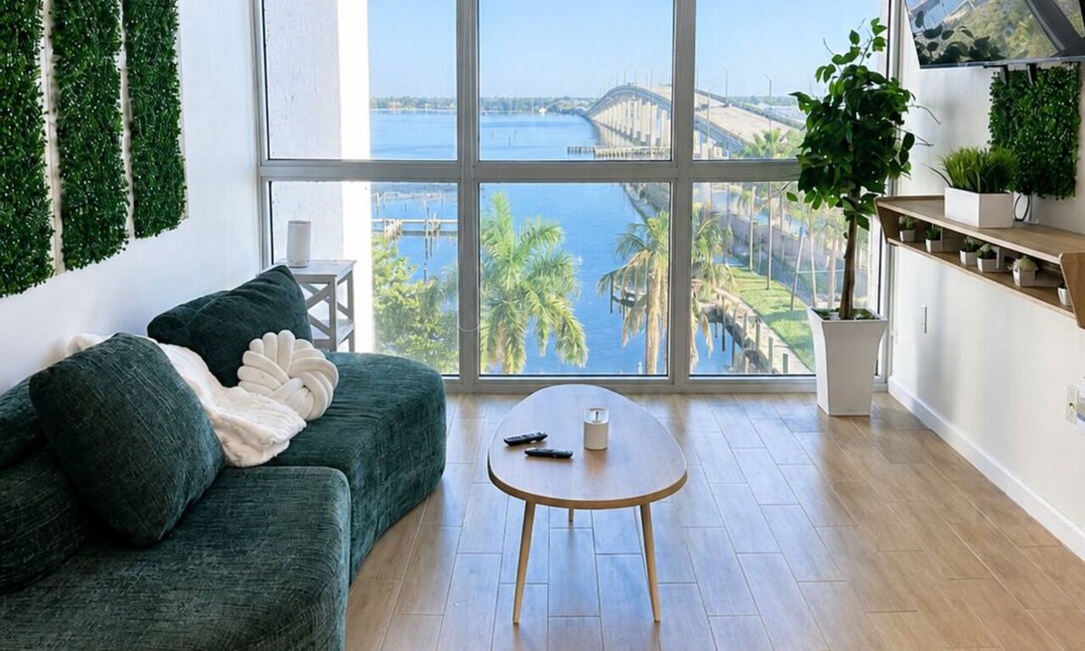 Downtown Historic District Apartment | Waterfront Retreat in Downtown Fort Myers