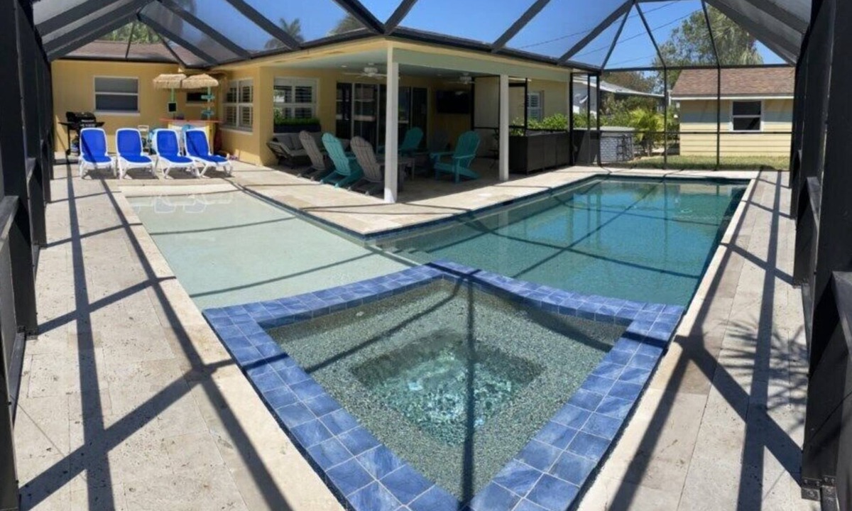 Caloosahatchee House | Welcome to a Poolside Paradise!