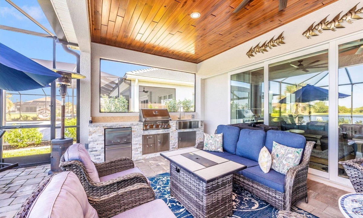 Venice House | Wellen Park 4br 4Ba Luxury Furnished Pool & Spa, Beaches, Gated