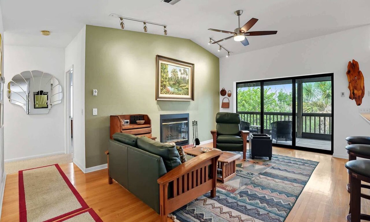 Gumbo Limbo House | Your Island Oasis Awaits on Sanibel - Near Beach
