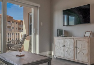 Condo ∙ 2 bedrooms ∙ 4 guests in Fort Myers Beach