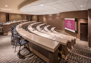 Crowne Plaza Hotel Indianapolis Airport in Indianapolis