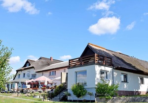 Doppelzimmer mit Seeblick II - Ferienzimmer und -wohnungen mit Seeblick in Sellin