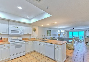 Gulf Front Condo w/Lovely Beach Views - Sea Oats 407