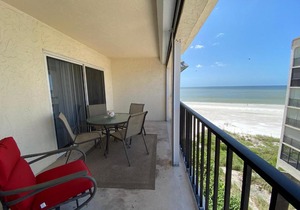 Island House Beach Club 5E - Tropical condo with balcony