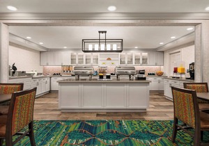 Relax & Unwind! 3 Spacious Units, FREE Parking, Minutes to Lakes Regional Park!