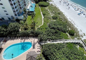 Sea Winds 1001: Amazing View! Beach Front Condo