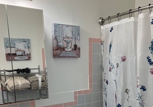 Sunny Apartments a block from Warm Mineral Springs A2
