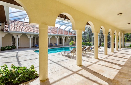 Rural Estates House | 1 bed / shared bath Suite 08B in Naples, FL Bed & Breakfast. Fully furnished with amenities.