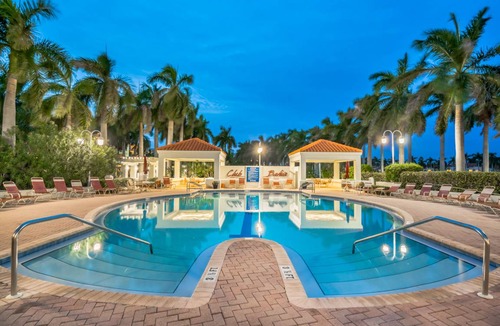 St. Petersburg Condo | 107 m² Condo ∙ 2 bedrooms ∙ 6 guests