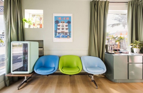 Bay Esplanade Apartment | 121 · ☀Pool✔ Beach✔ Self Checkin✔ Free Parking✔