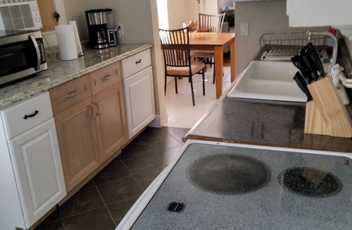 United Central House | 2/1 St Pete 🏠-3 mi to Beach 1 mile to Downtown. New listing discounts