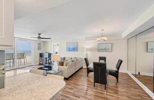 Longboat Key Condo | 2 Bed, 2 Bath, Direct Beachfront w/Gulf views