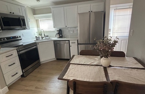 Biggar House | 2 bed 2 bath newly updated in SANIBEL GATEWAY RV Resort! Minutes from the beach