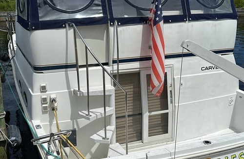 Fort Myers Shores Boat Rental | 2-bedroom boat in Marina ,AC, use of pool, clubhouse with showers and laundry.