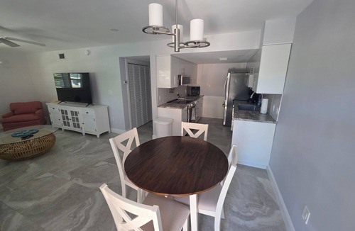 Royal Harbor Condo | 2-bedroom condo on the canal in Royal Harbor,