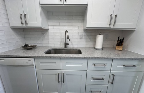Longboat Key Apartment | 2 Bedroom Longboat Key Beachside Paradise. Steps from the Beach!
