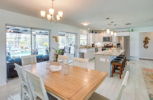 Yacht Club House | 2 Mi to Beach: Canal-Front Home in Cape Coral!