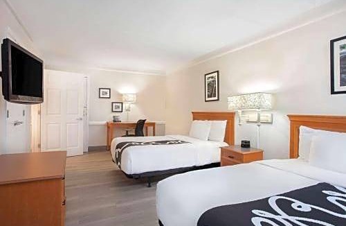 Fort Myers Hotel | 2-Star Hotel ∙ La Quinta Inn by Wyndham Fort Myers Central