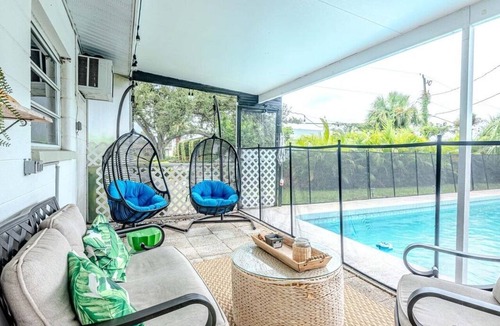 Venice Gardens House | 3 BDRM Florida Charmer in Venice FL- Private Pool+King Bed+Parking for Boats/RVs