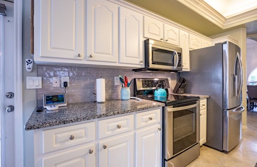 Pelican House | 3-Bed, 2-Bath Cape Coral Home with Heated South-Facing Pool & Hot Tub!