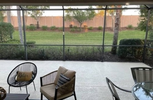 Fort Myers Villa | 3 BED 2 BATH VILLA WITH GARAGE ON GATED COLONIAL COUNTRY CLUB