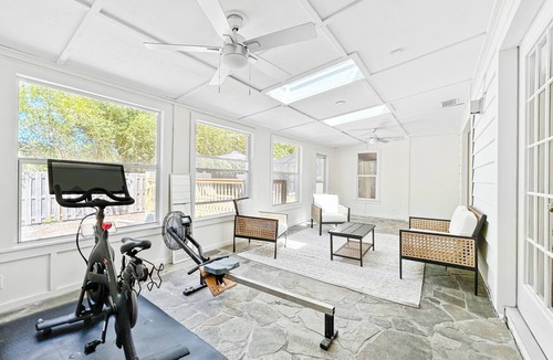 Braden River House | 3-bedroom heated pool house in Bradenton with fenced back yard