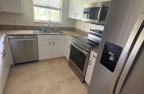 Rural Estates House | 3-bedroom house in tranquil Naples with WiFi, AC. Relax and unwind