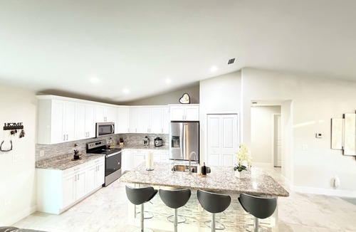 Joel House | 3-bedroom house in lovely Lehigh Acres with AC comfort